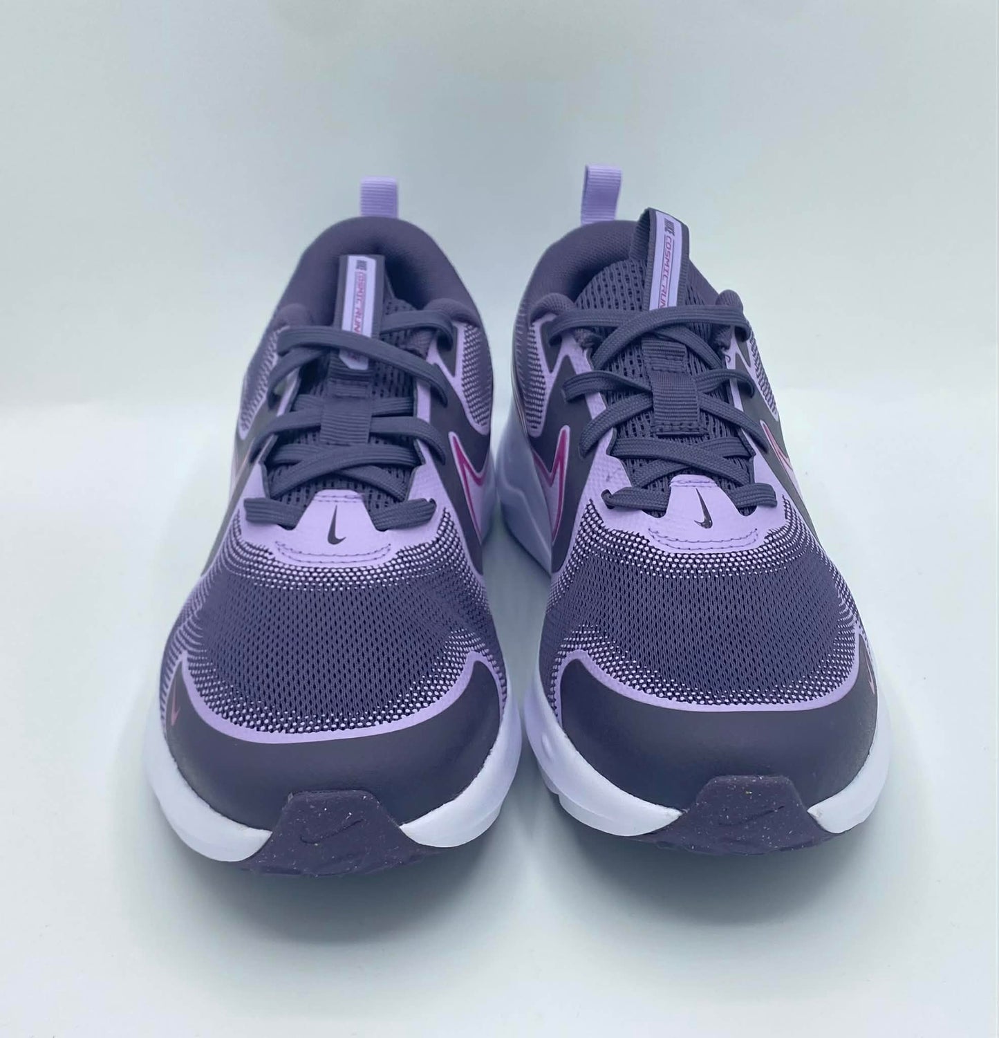 Zapatillas Nike Cosmic-Últimas unidades