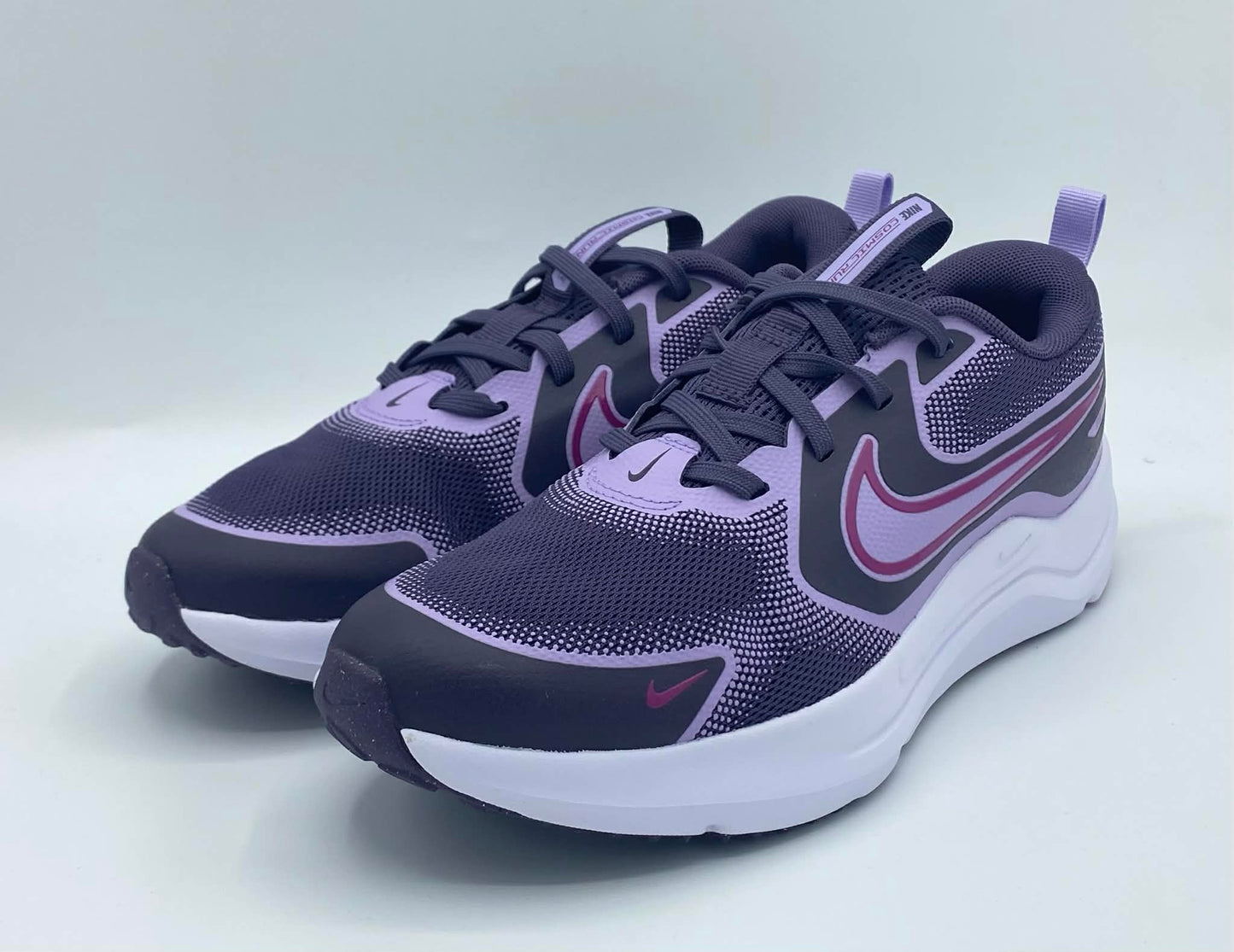 Zapatillas Nike Cosmic-Últimas unidades